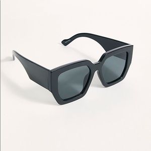 Free People Bel Air Square Sunglasses, black